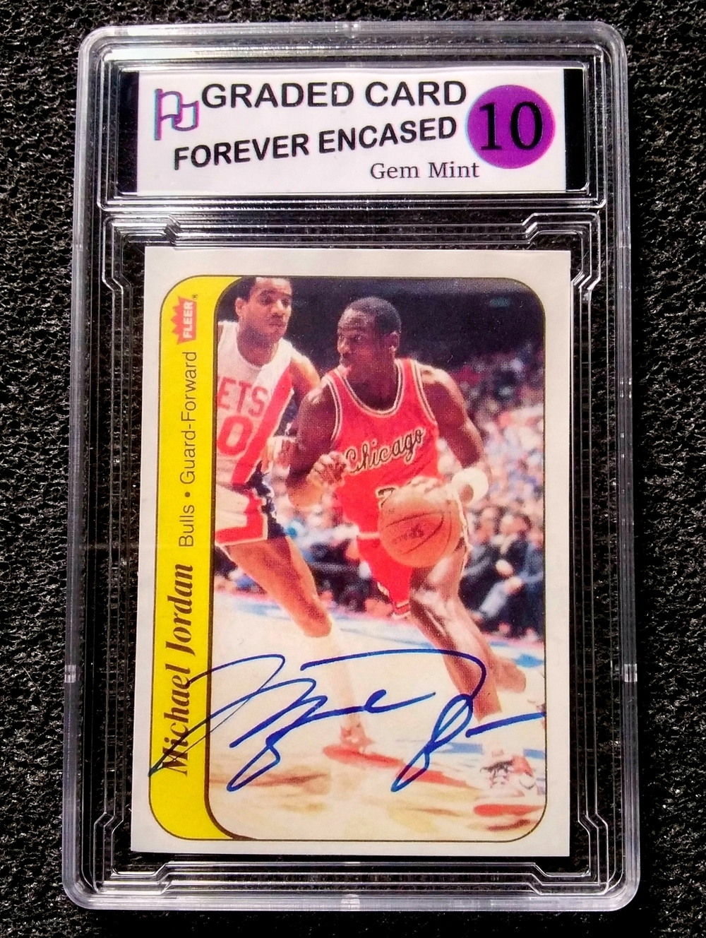 Michael Jordan Chicago Bulls HOF Autograph Basketball Rookie Card. Graded 10 Gem